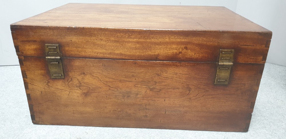 Super Camphor Coffee Table Chest View VI
