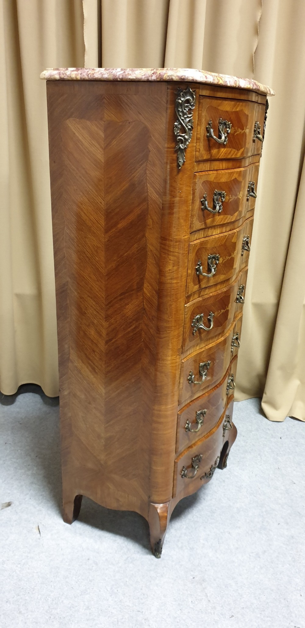 French Serpentine Semanier Chest of Drawers View VI