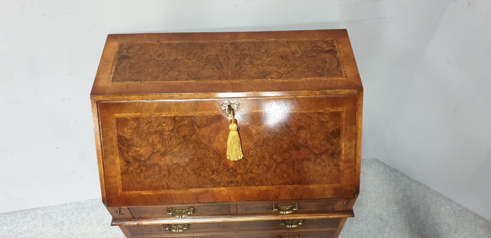 Superb Queen Anne Walnut Bureau  View III
