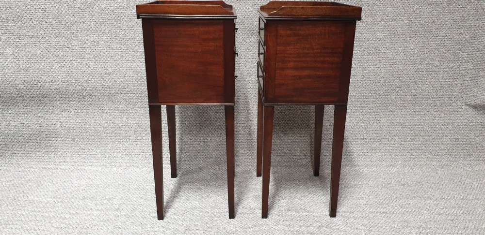 Good Pair Georgian Bedside Chests of Drawrrs View VI