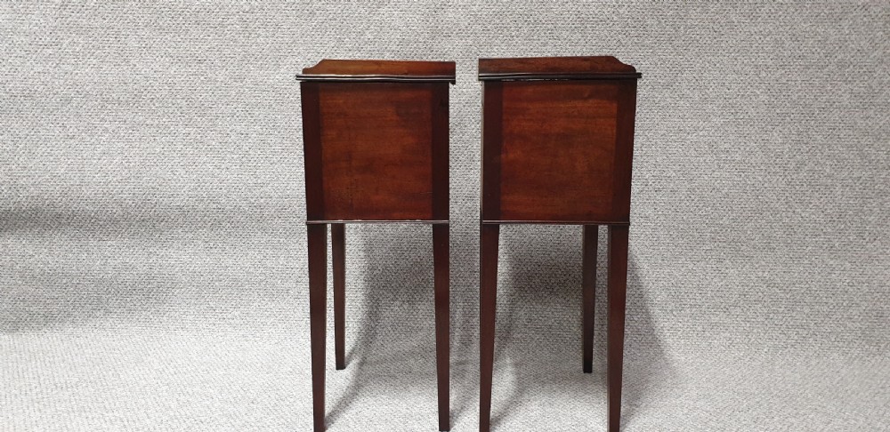 Good Pair Georgian Bedside Chests of Drawrrs View VII