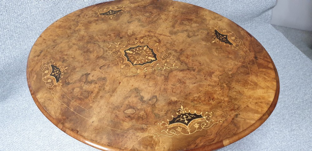 Victorian Burr Walnut Dining Table  View VIII