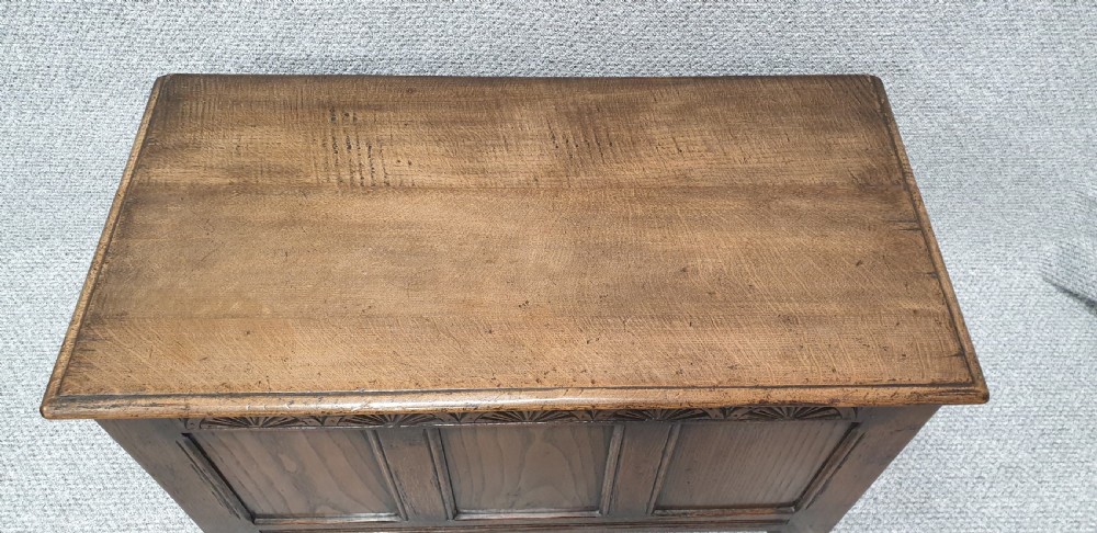 Small Oak Coffer View III
