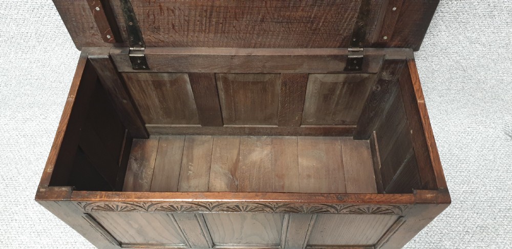Small Oak Coffer View IV