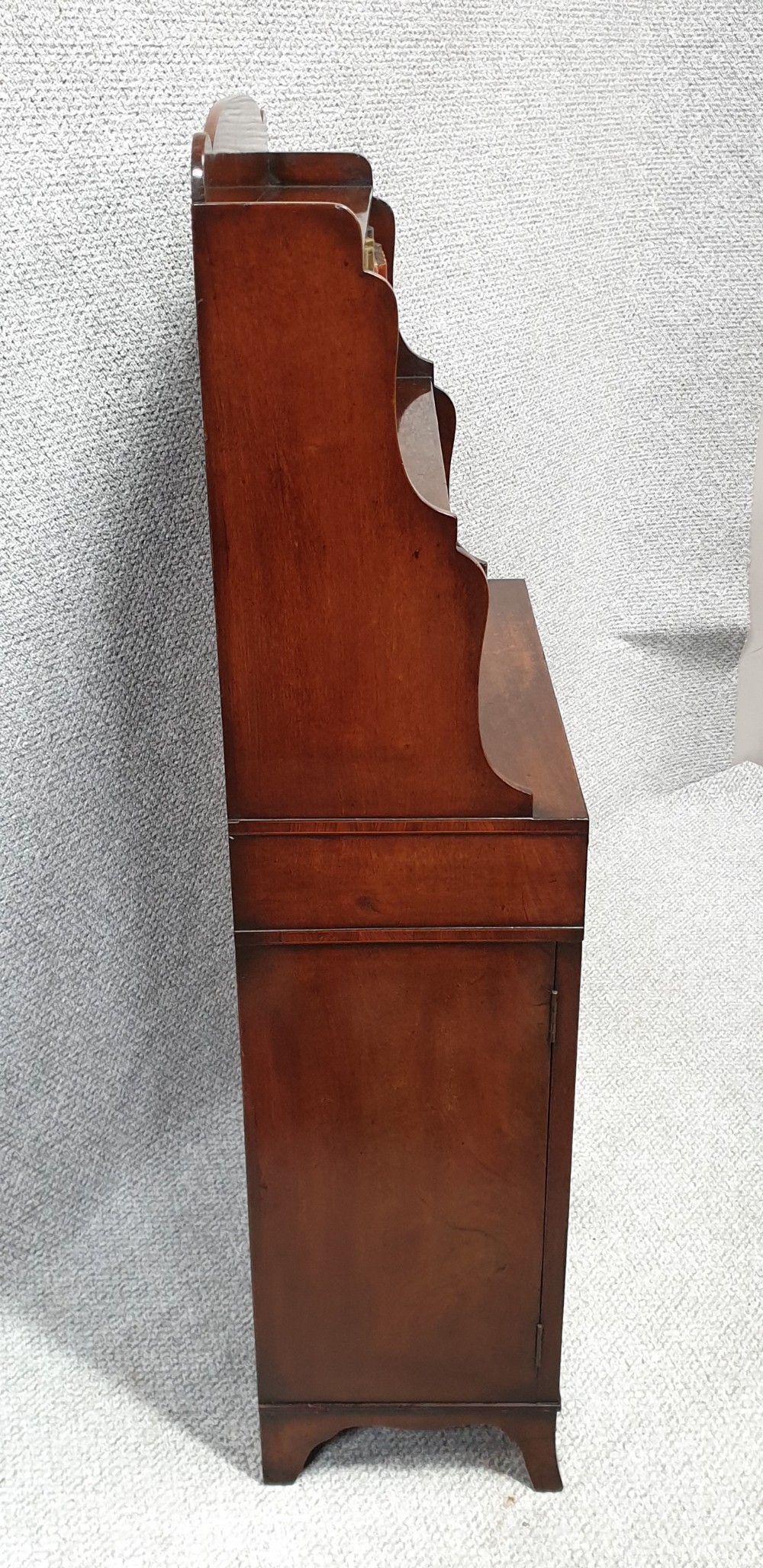 Pretty Mahogany Waterfall Bookcase  View VIII