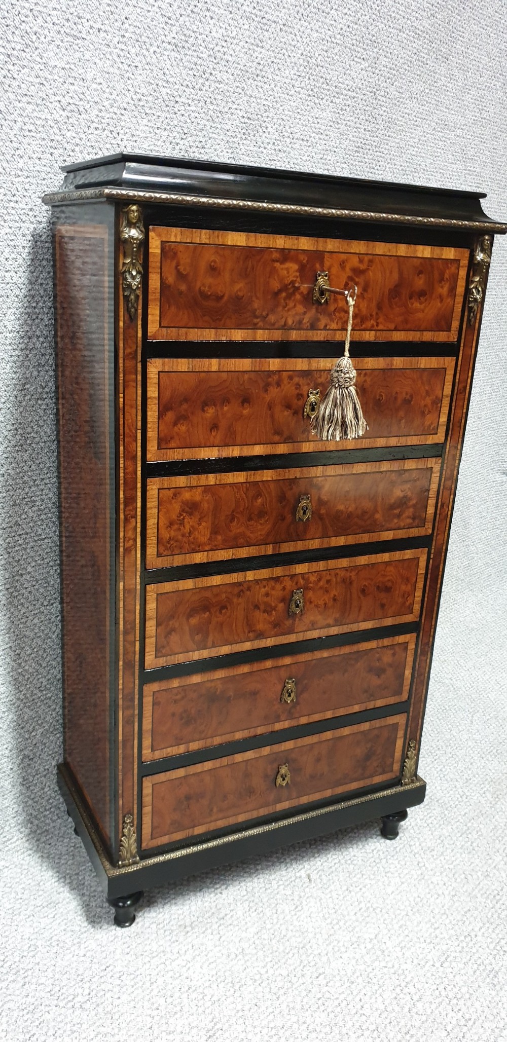 Small French Semanier Chest of Drawers View VI