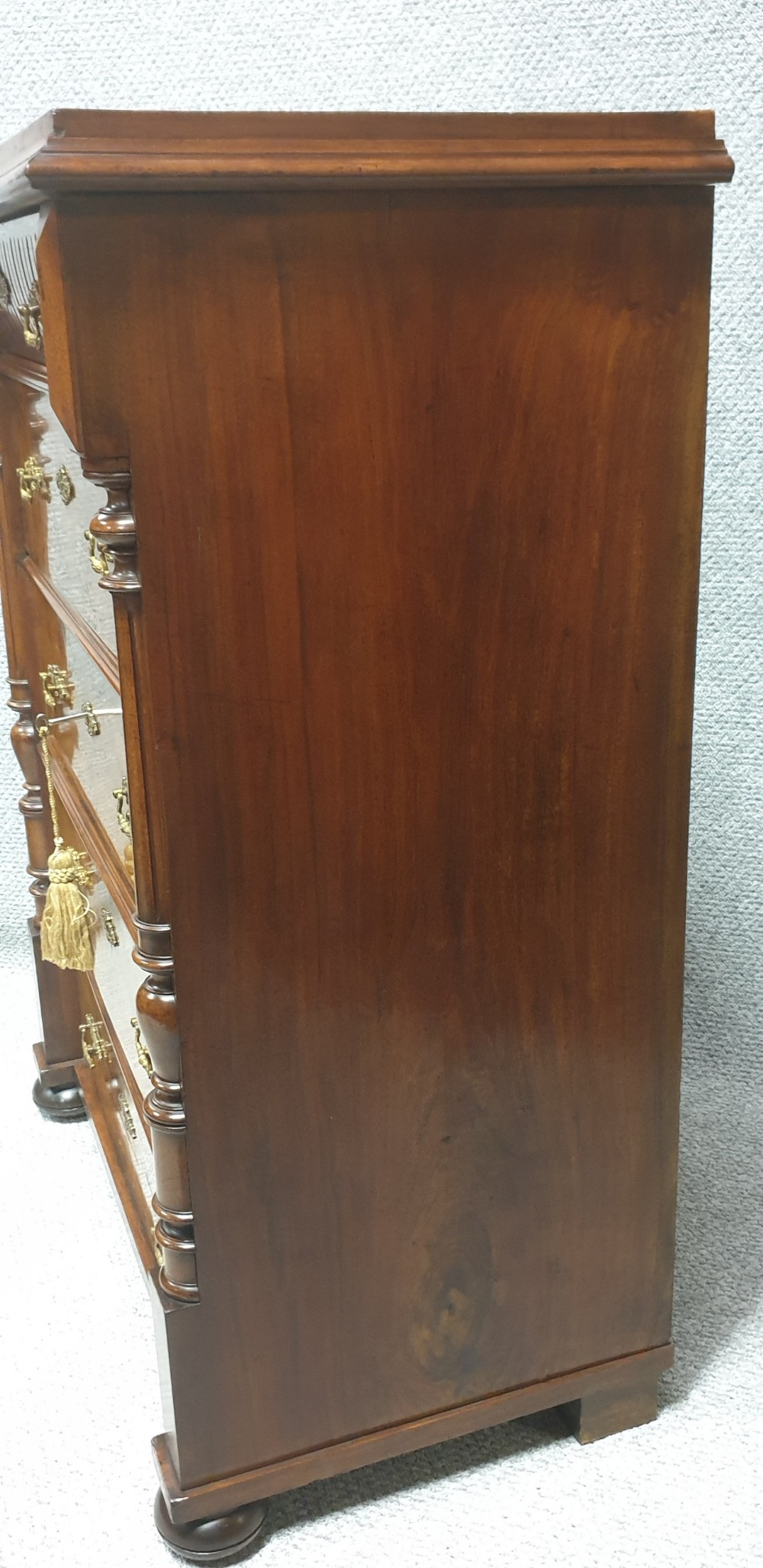Excellent Burr Walnut Chest of Drawers View VI
