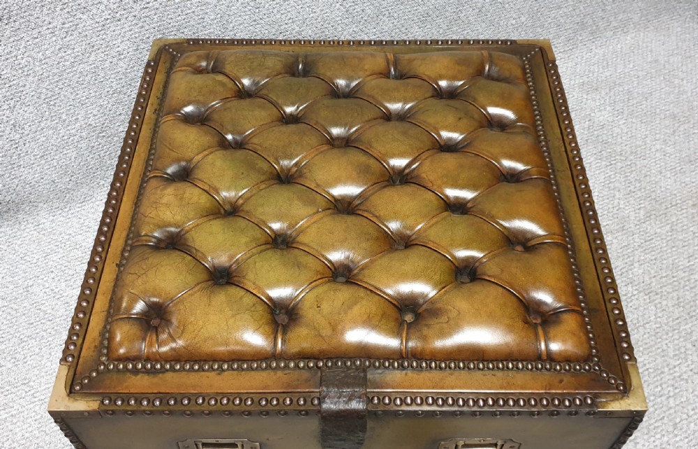 Super Green Leather Campaign Box View III