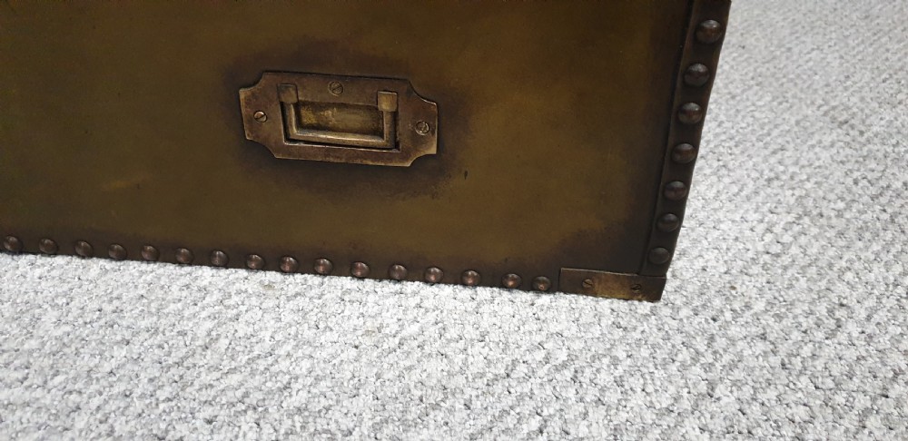Super Green Leather Campaign Box View XI