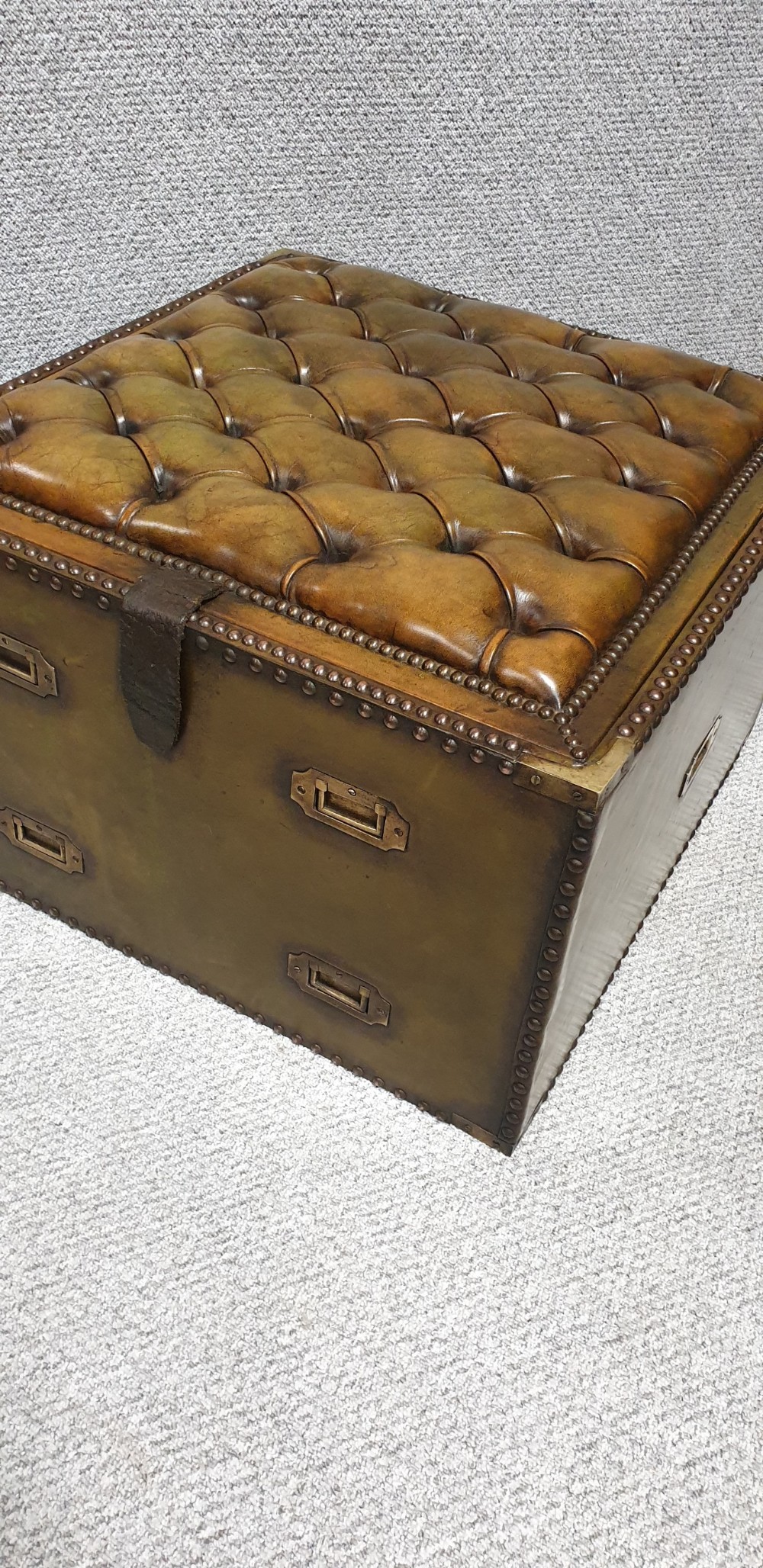 Super Green Leather Campaign Box View XIII