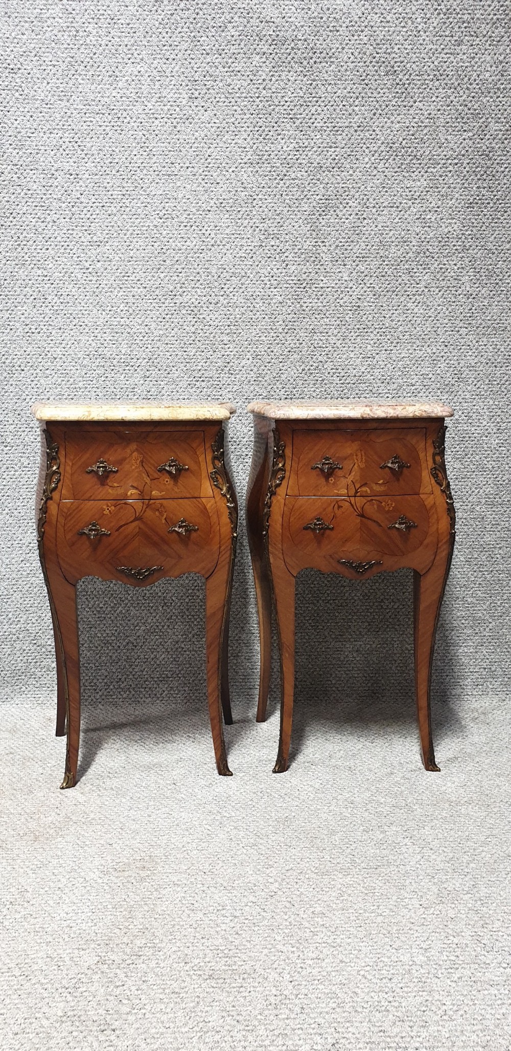 Excellent Pair of French Marquetry Bedside chests View VII