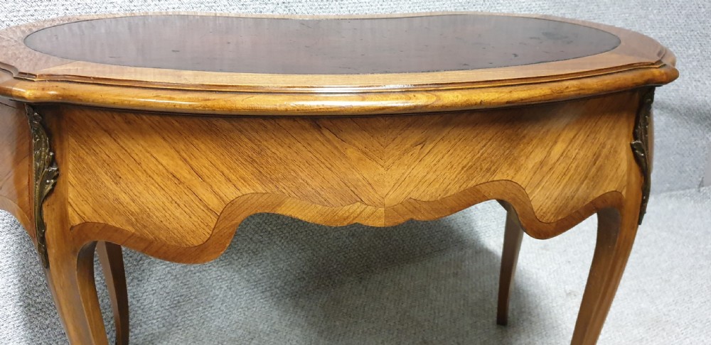 French Kidney Desk View VIII