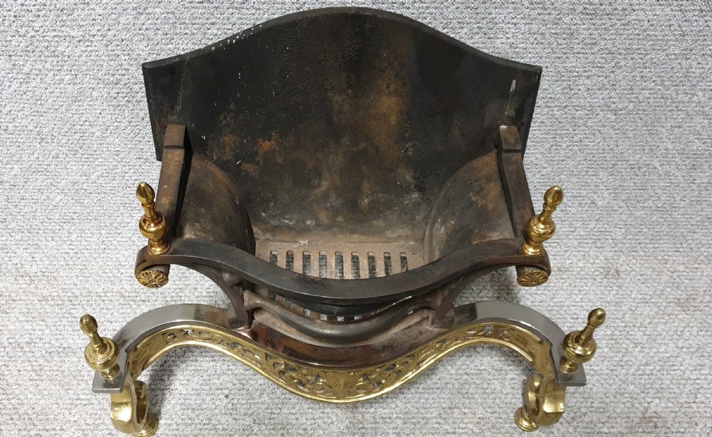 Serpentine Fire Grate View IV