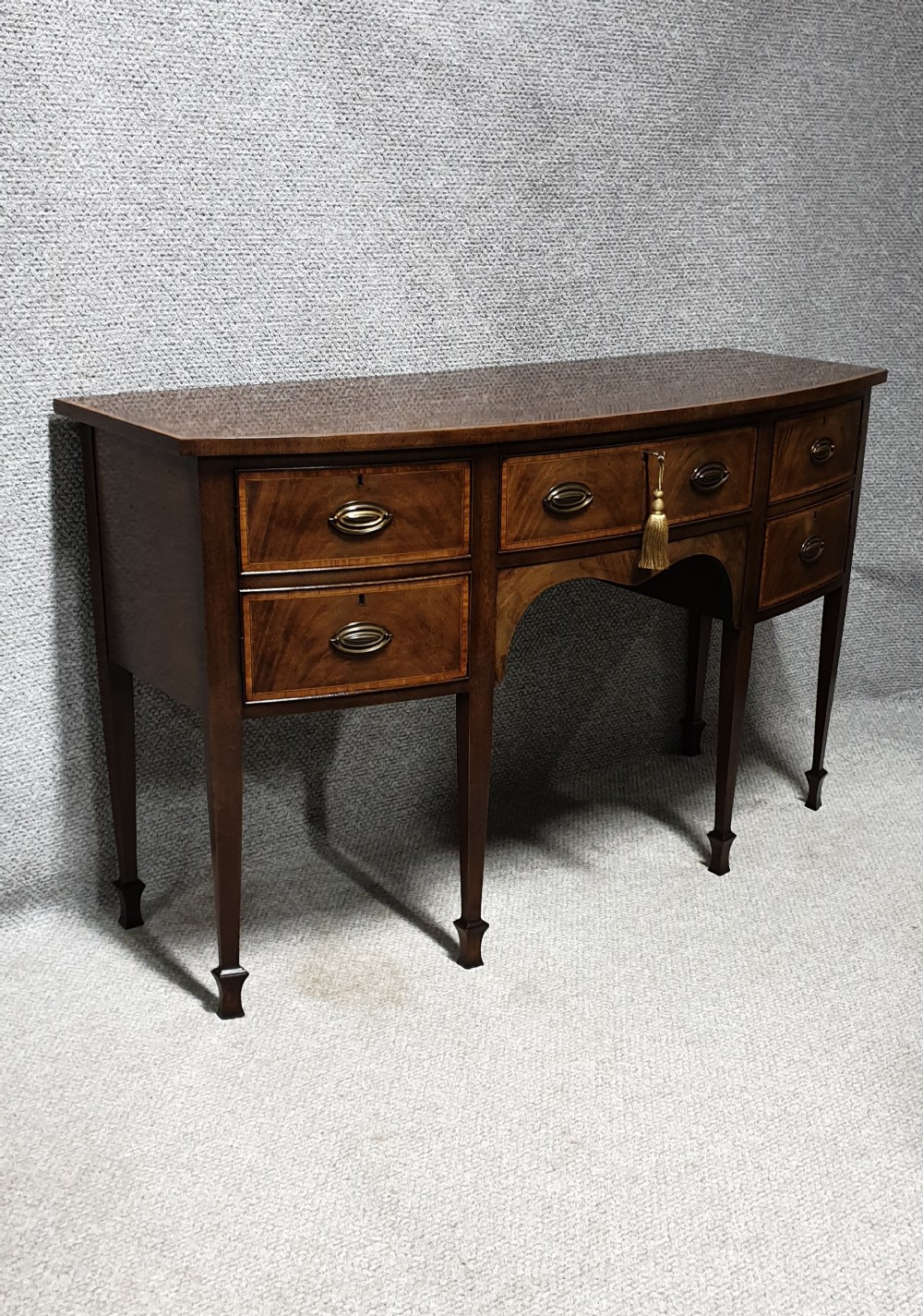 Very Good Georgian Mahogany Sideboard