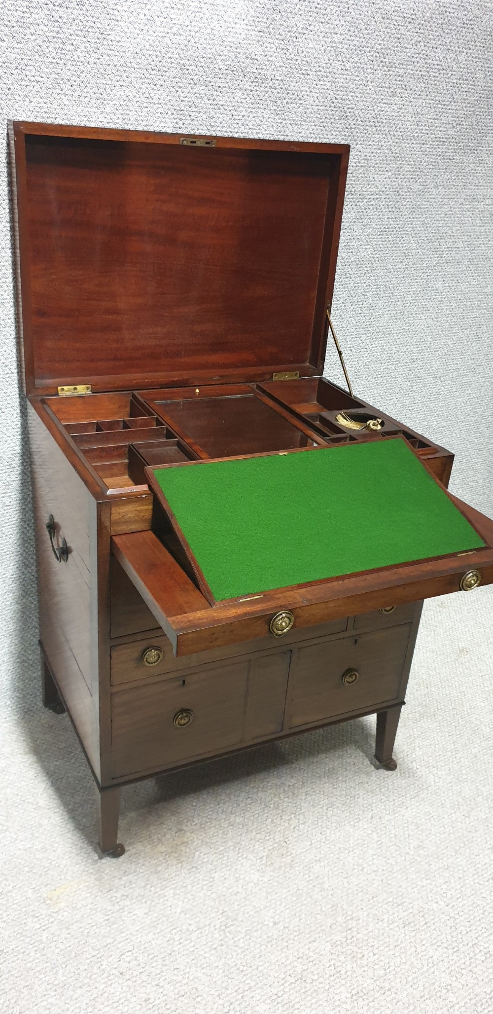 Georgian Mahogany Gentlemen's Dressing Chest View III