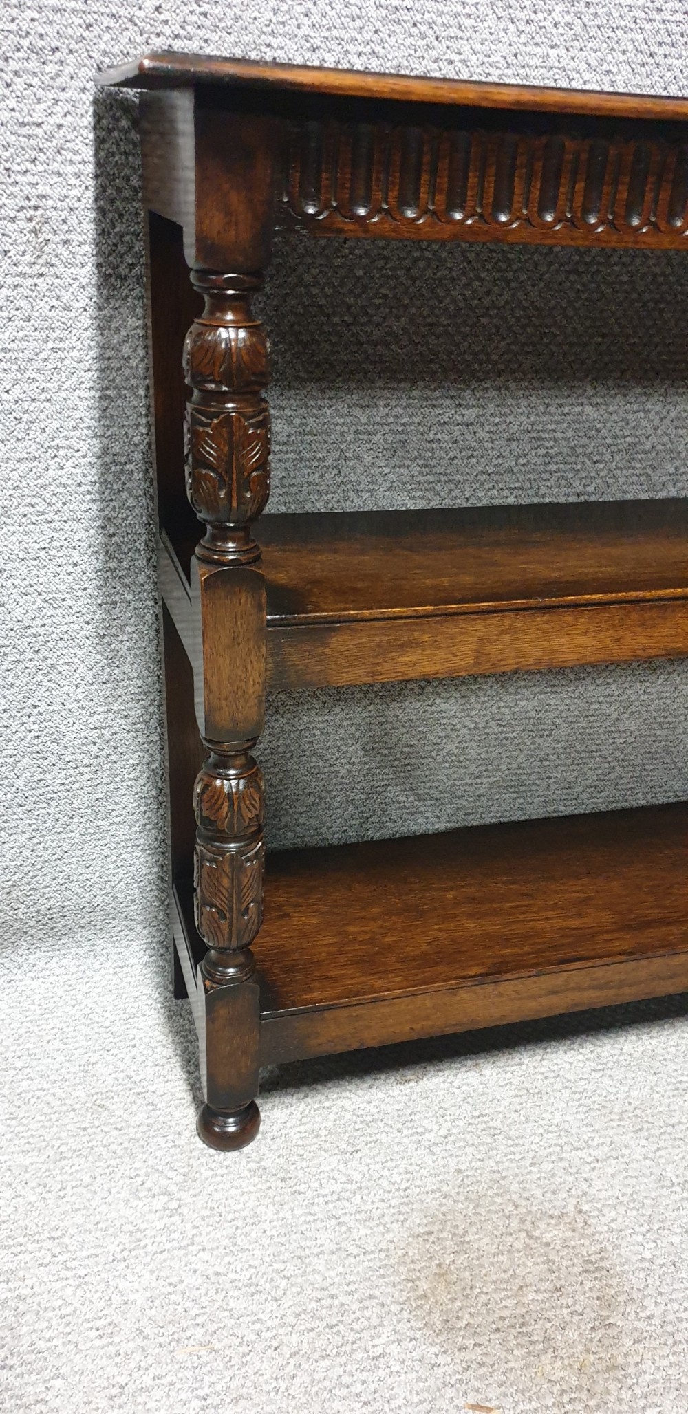 VERY NICE OAK OPEN BOOKCASE View IV