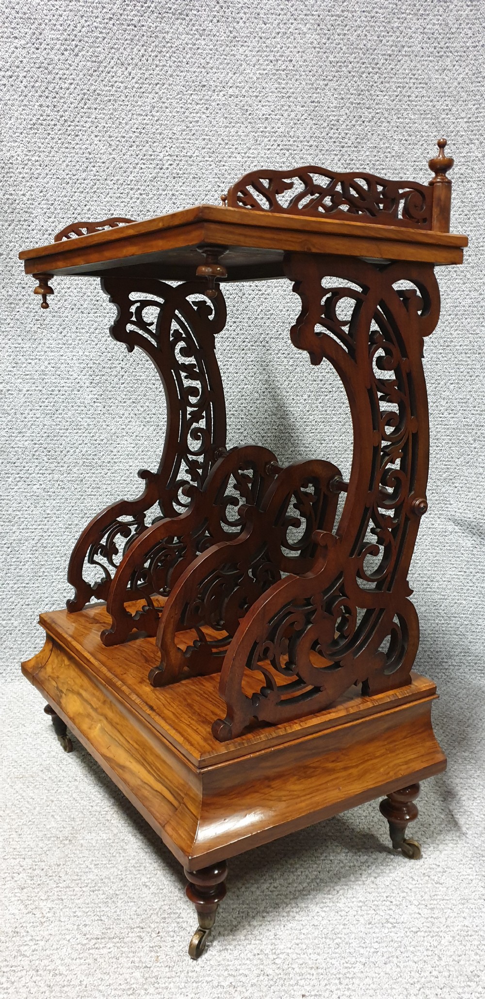 Outstanding Walnut  Canterbury  View III
