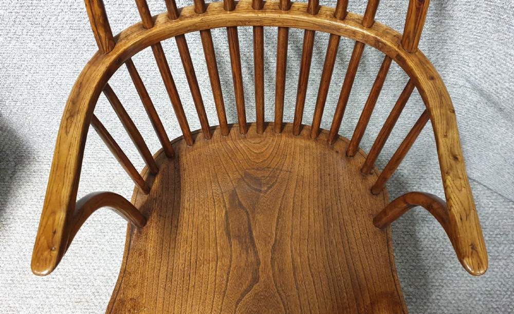 Good Ash and Elm Windsor chair View VI