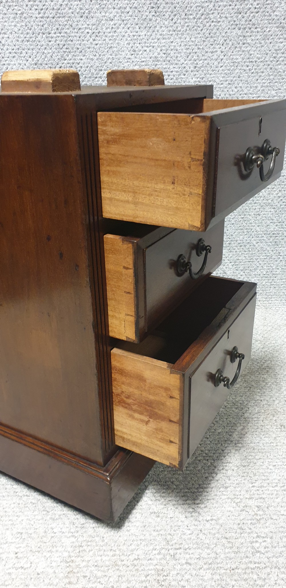 Excellent Quality Mahogany Desk View IX