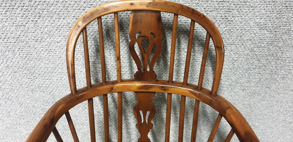 Superb Yew Windsor Chair  View III