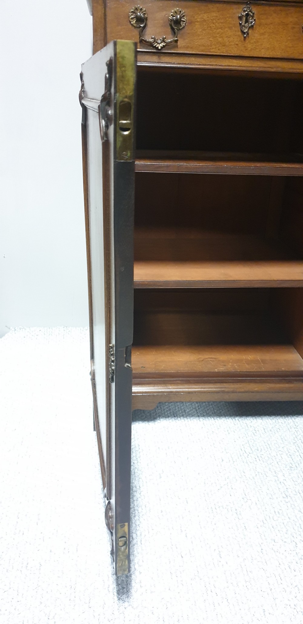 Superb Georgian Mahogany Open Bookcase View XIV