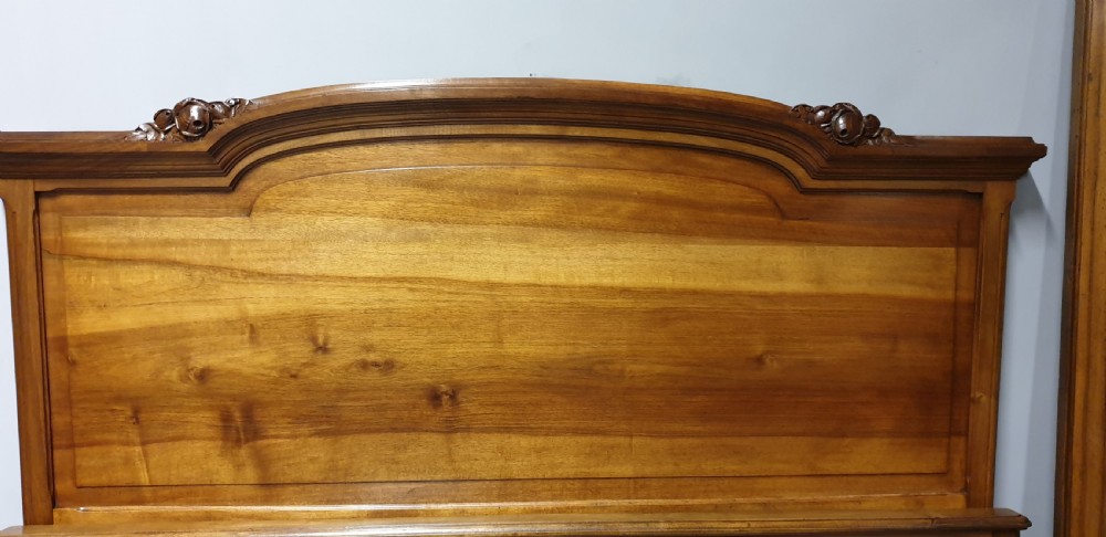 French Walnut 5ft Bed View III