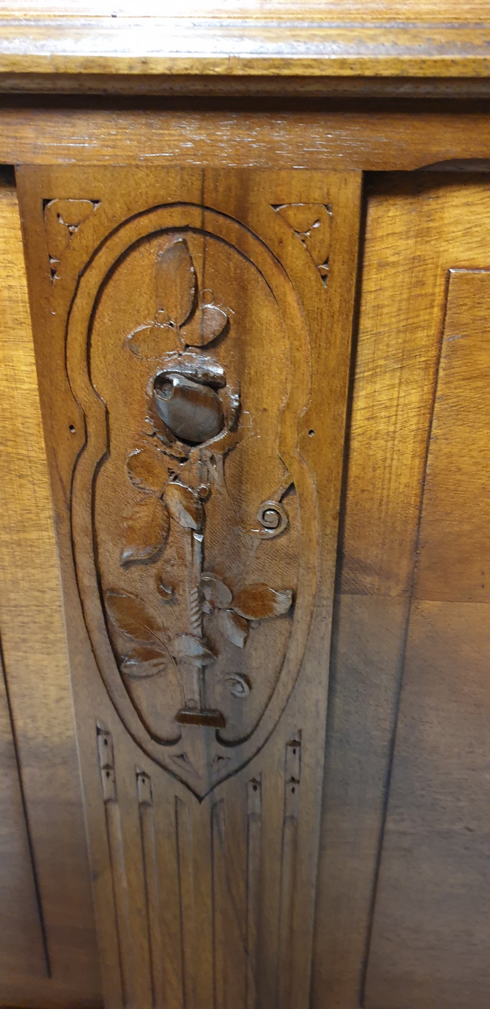French Walnut 5ft Bed View VIII