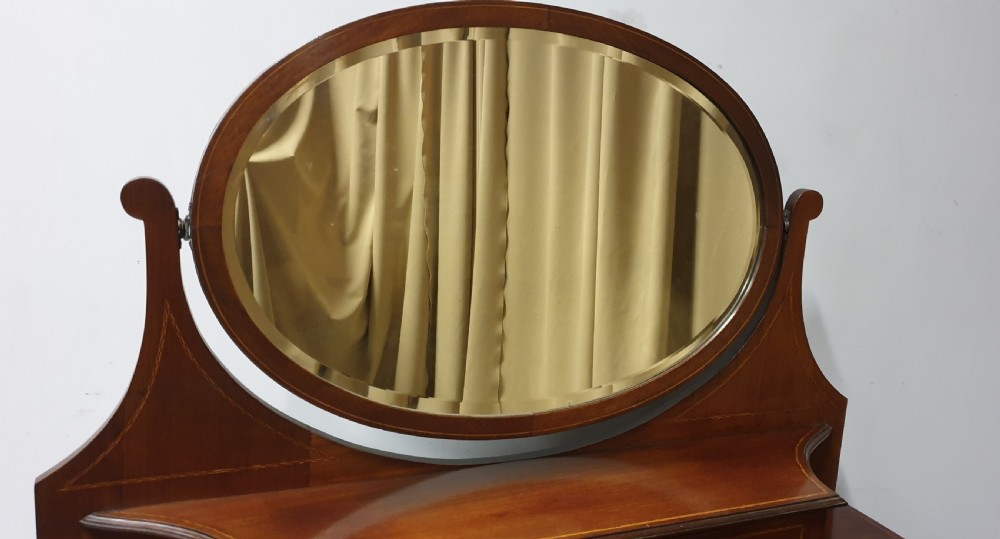 Very Pretty Mahogany Dressing Table  View IV