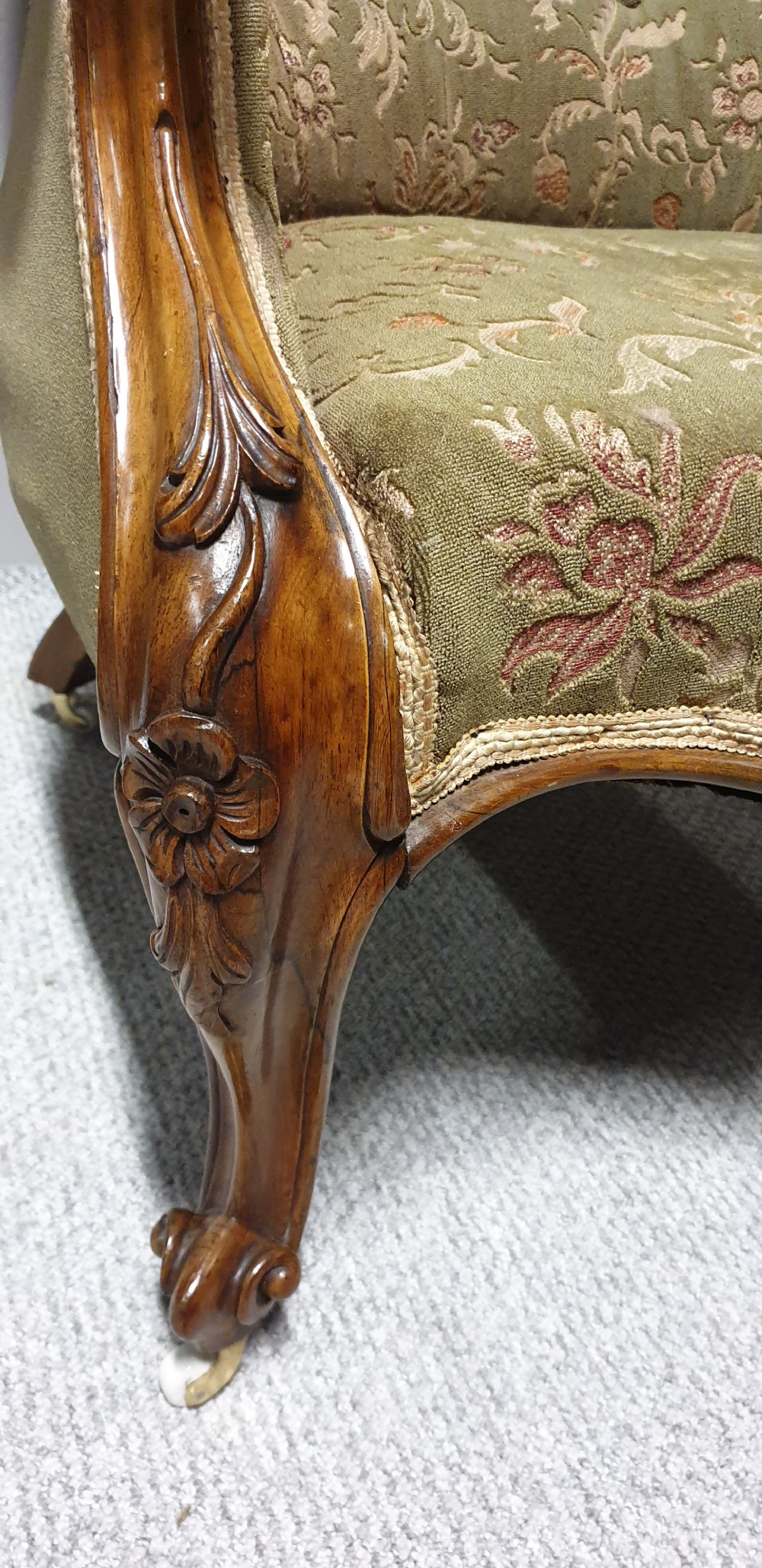 Outstanding Victorian Rosewood Library Chair  View VI