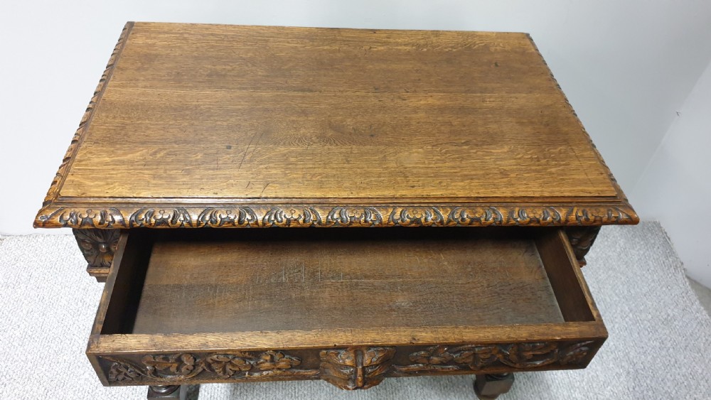Oak Green man  Desk View VI