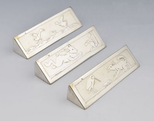 fig 1. Set 12 French Silver Plated Art Deco Knife Rests Stephane Prudhomme Aesop's Fables
