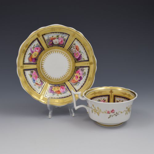 New Hall Regency Porcelain Old English Tea Cup & Saucer Pattern 3075 C.1830