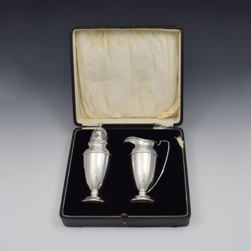 Fine Art Deco Cased Silver Strawberry Serving Set Cream Jug & Sugar Caster