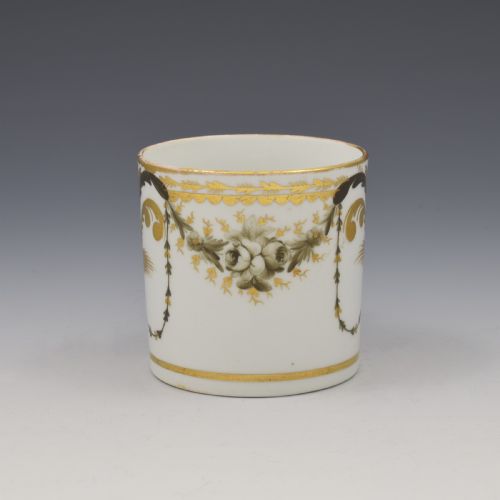 fig 1. Georgian Spode Porcelain Coffee Can Pattern 319, c.1800-1805