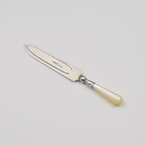 Antique Mother of Pearl & Silver Bookmark Adie & Lovekin Chester 1922