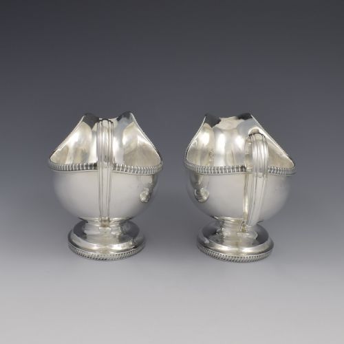 STUNNING PAIR OF GEORGIAN SILVER PEDESTAL SAUCE BOATS SAUCEBOATS - ADDITIONAL PHOTO 9