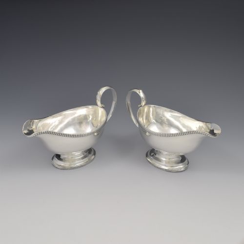 STUNNING PAIR OF GEORGIAN SILVER PEDESTAL SAUCE BOATS SAUCEBOATS - ADDITIONAL PHOTO 15