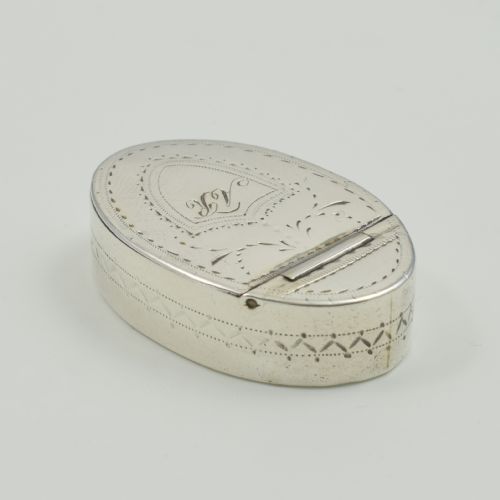 RARE GEORGIAN MINIATURE BRIGHT CUT ENGRAVED SILVER PILL SNUFF BOX SAMUEL PEMBERTON 1791 - ADDITIONAL PHOTO 4