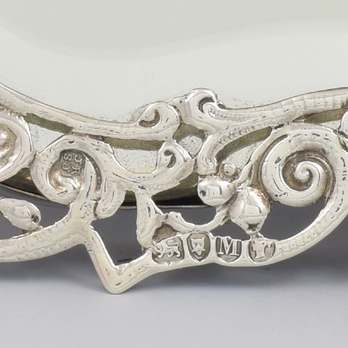 STUNNING ART NOUVEAU PIERCED SILVER DRESSING TABLE MIRROR ANIMALS BIRDS 1887 - ADDITIONAL PHOTO 4