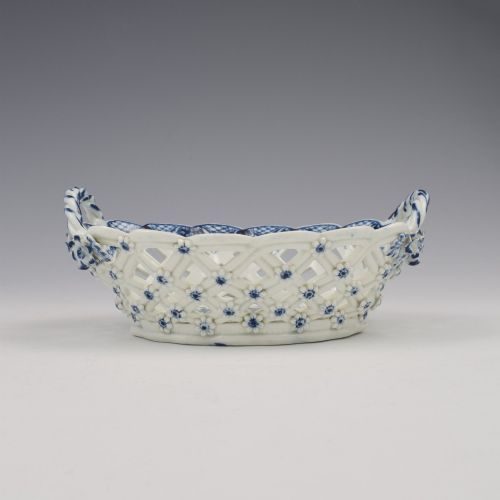 PRETTY FIRST PERIOD WORCESTER PORCELAIN SMALL CHESTNUT BASKET PINE CONE PATT C1770 - ADDITIONAL PHOTO 10