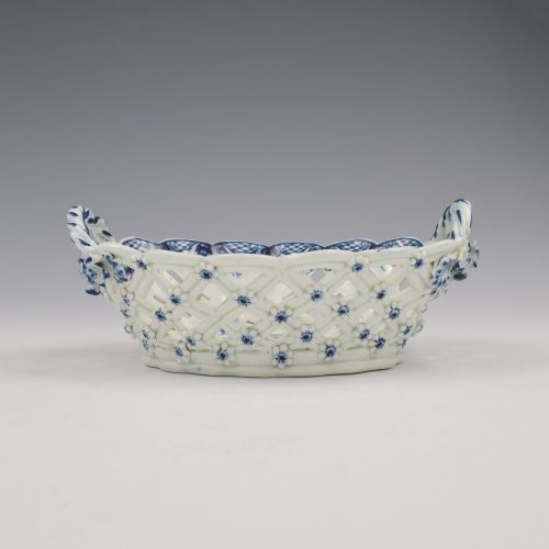 PRETTY FIRST PERIOD WORCESTER PORCELAIN SMALL CHESTNUT BASKET PINE CONE PATT C1770 - ADDITIONAL PHOTO 11