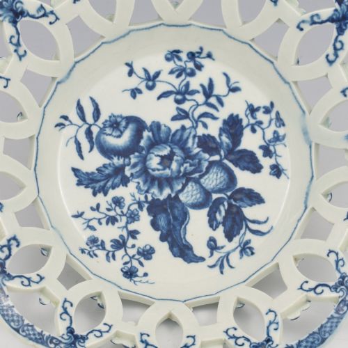 DR WALL FIRST PERIOD WORCESTER PORCELAIN PINE CONE CIRCULAR BASKET C1775 - ADDITIONAL PHOTO 1