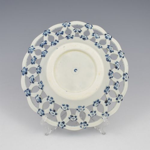 DR WALL FIRST PERIOD WORCESTER PORCELAIN PINE CONE CIRCULAR BASKET C1775 - ADDITIONAL PHOTO 3