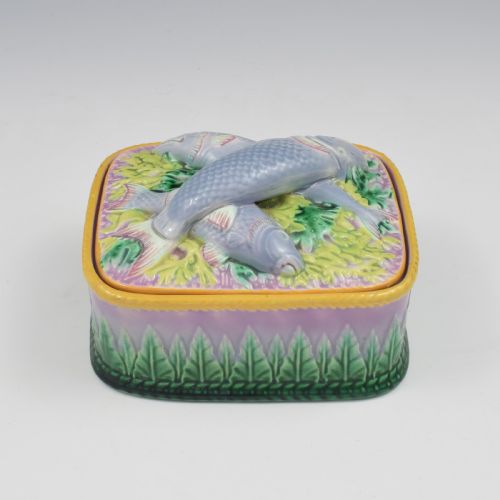 STUNNING VICTORIAN GEORGE JONES PINK LILAC MAJOLICA SARDINE BOX MODEL 1805 C1875 - ADDITIONAL PHOTO 3