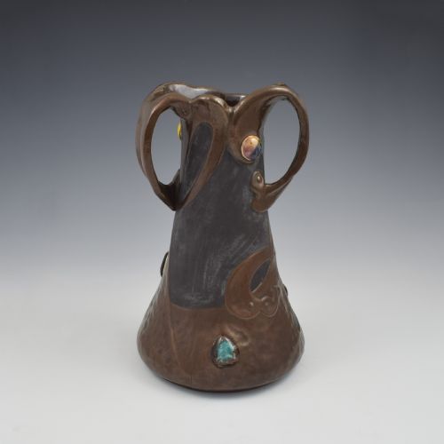 LARGE BRETBY POTTERY ART NOUVEAU CLANTA COPPER EFFECT VASE JEWELLED CABOCHONS C1900 - ADDITIONAL PHOTO 4