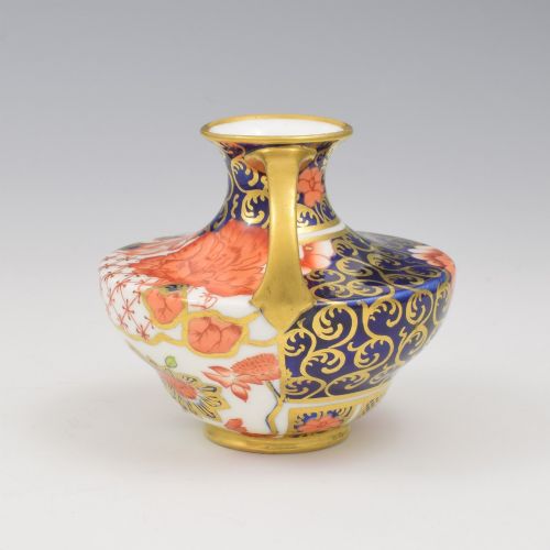 LOVELY EDWARDIAN ROYAL CROWN DERBY MINIATURE PORCELAIN TWIN HANDLED VASE PATT 2444 - ADDITIONAL PHOTO 2