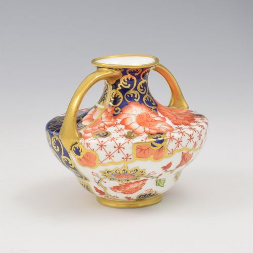 LOVELY EDWARDIAN ROYAL CROWN DERBY MINIATURE PORCELAIN TWIN HANDLED VASE PATT 2444 - ADDITIONAL PHOTO 5