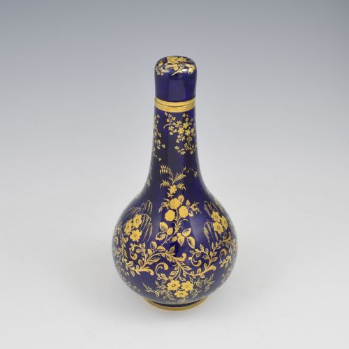 STUNNING DERBY PORCELAIN BOTTLE VASE COVER SVRES STYLE GILT ON BLUE C1835 - ADDITIONAL PHOTO 1