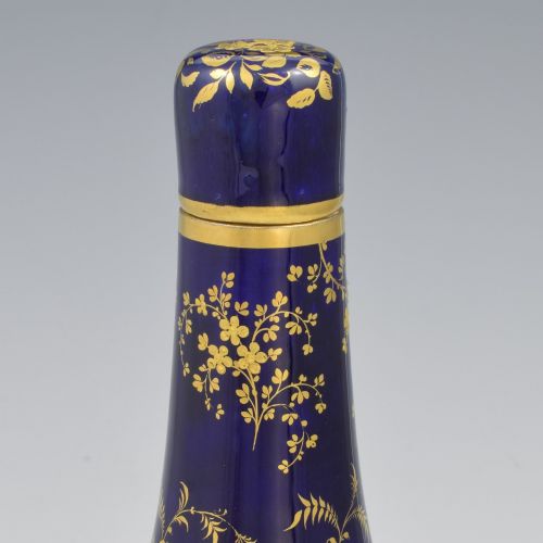 STUNNING DERBY PORCELAIN BOTTLE VASE COVER SVRES STYLE GILT ON BLUE C1835 - ADDITIONAL PHOTO 5