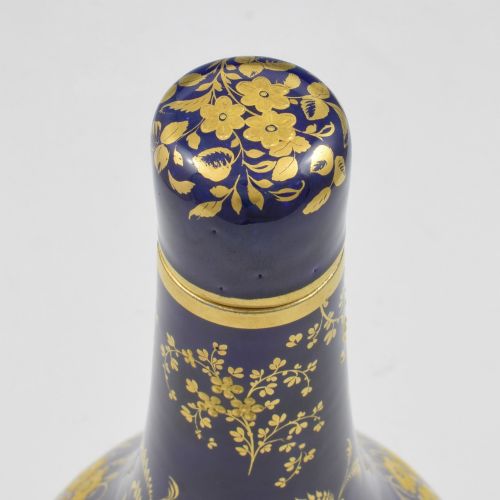 STUNNING DERBY PORCELAIN BOTTLE VASE COVER SVRES STYLE GILT ON BLUE C1835 - ADDITIONAL PHOTO 10